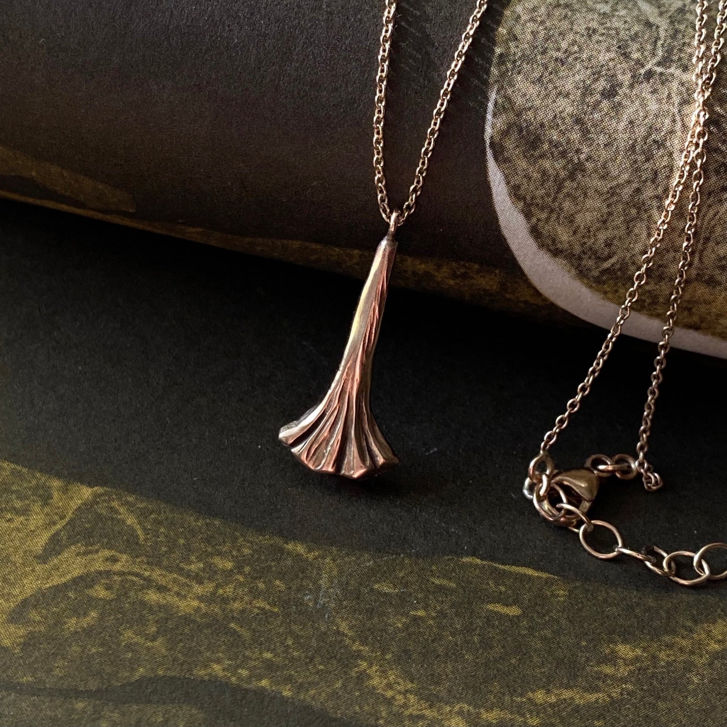 Chanterelle Necklace in Bronze